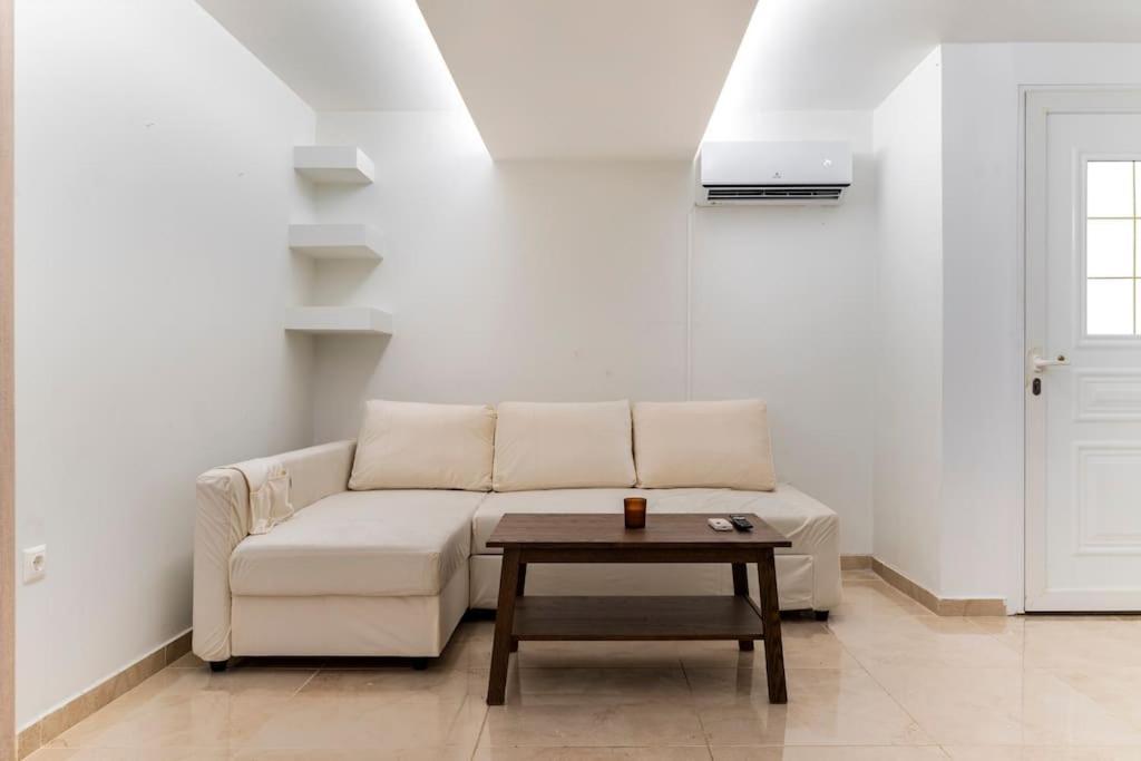 Apartment At Ano Glifada. Афіни Екстер'єр фото