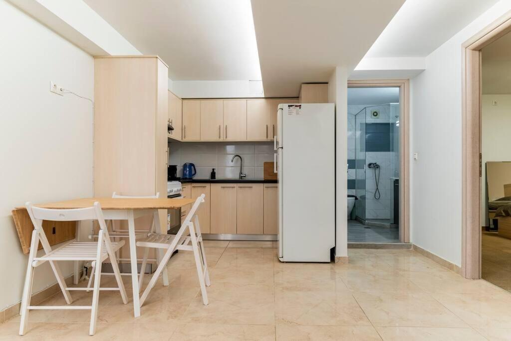 Apartment At Ano Glifada. Афіни Екстер'єр фото
